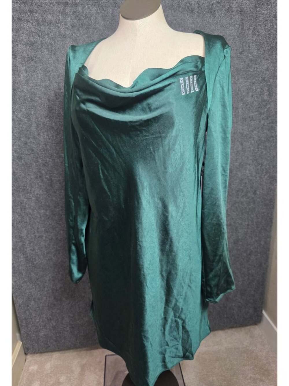 ASTR The Label Hunter Green Satin Cowl Neck Mini Dress XL